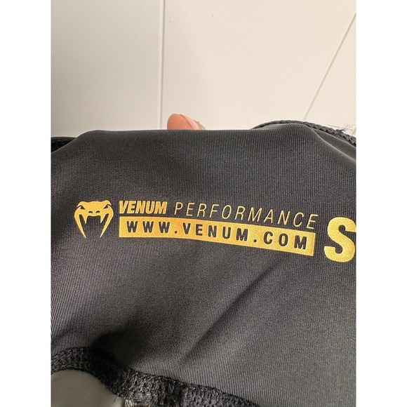 VENUM PERFORMANCE Women's Tempest 2.0 Black/Gold Compression Leggings Size S NWT - Picture 3 of 7